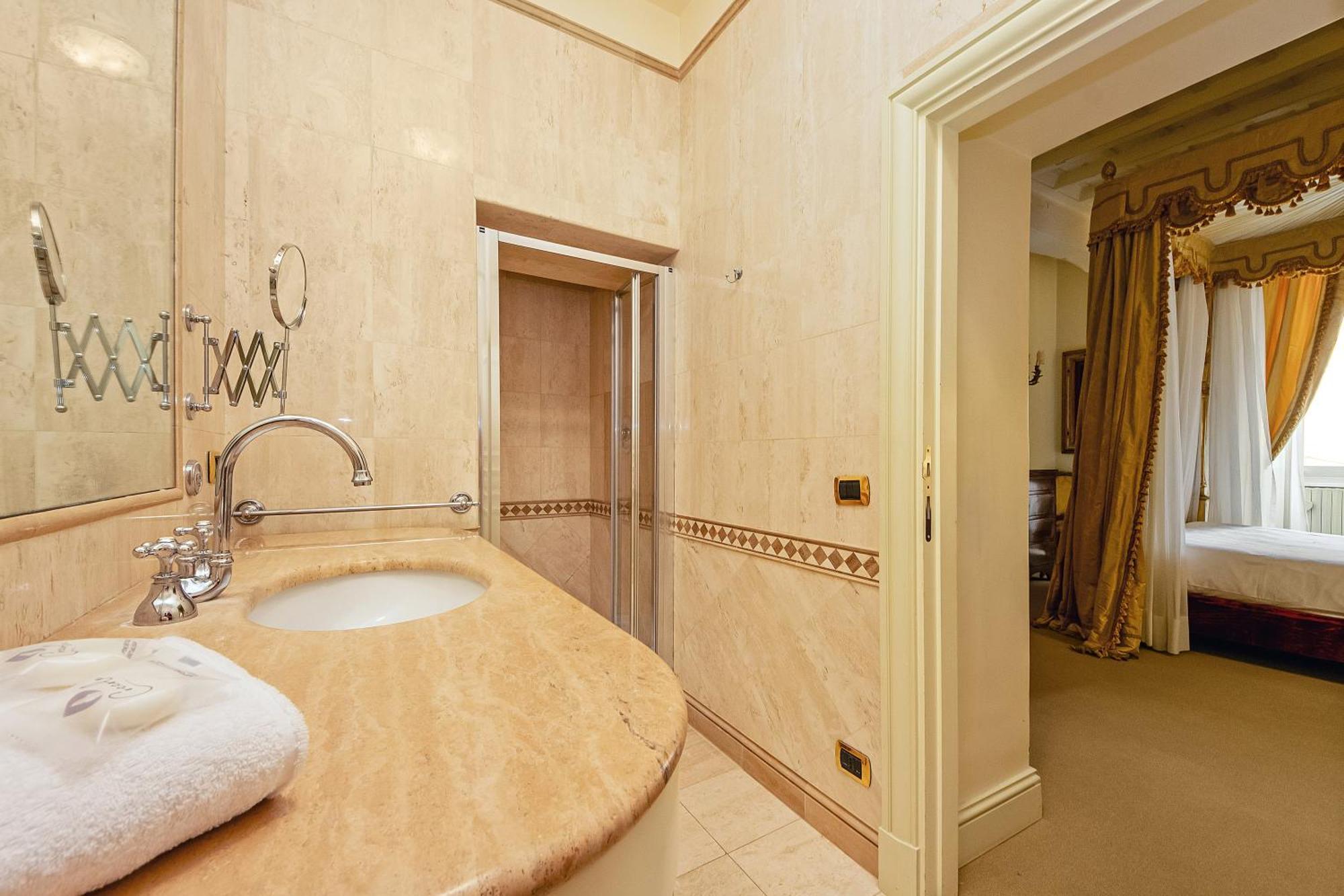 Ych-Magnifica Residenza A Campo De Fiori Roma Exterior foto