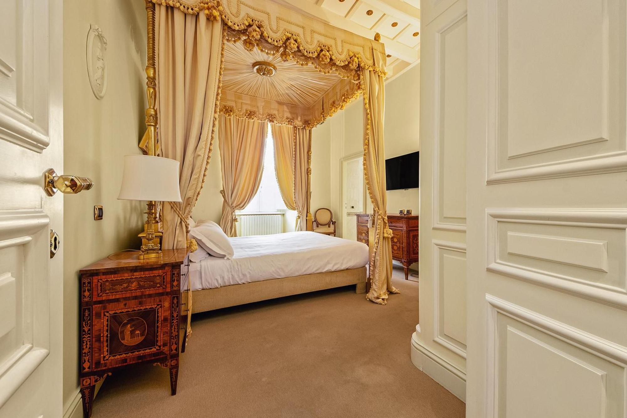 Ych-Magnifica Residenza A Campo De Fiori Roma Exterior foto